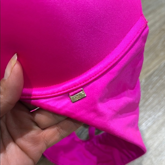 Victoria's Secret Size 32DD Pink Push-Up Bra with Satin Finish - Picture 6 of 7